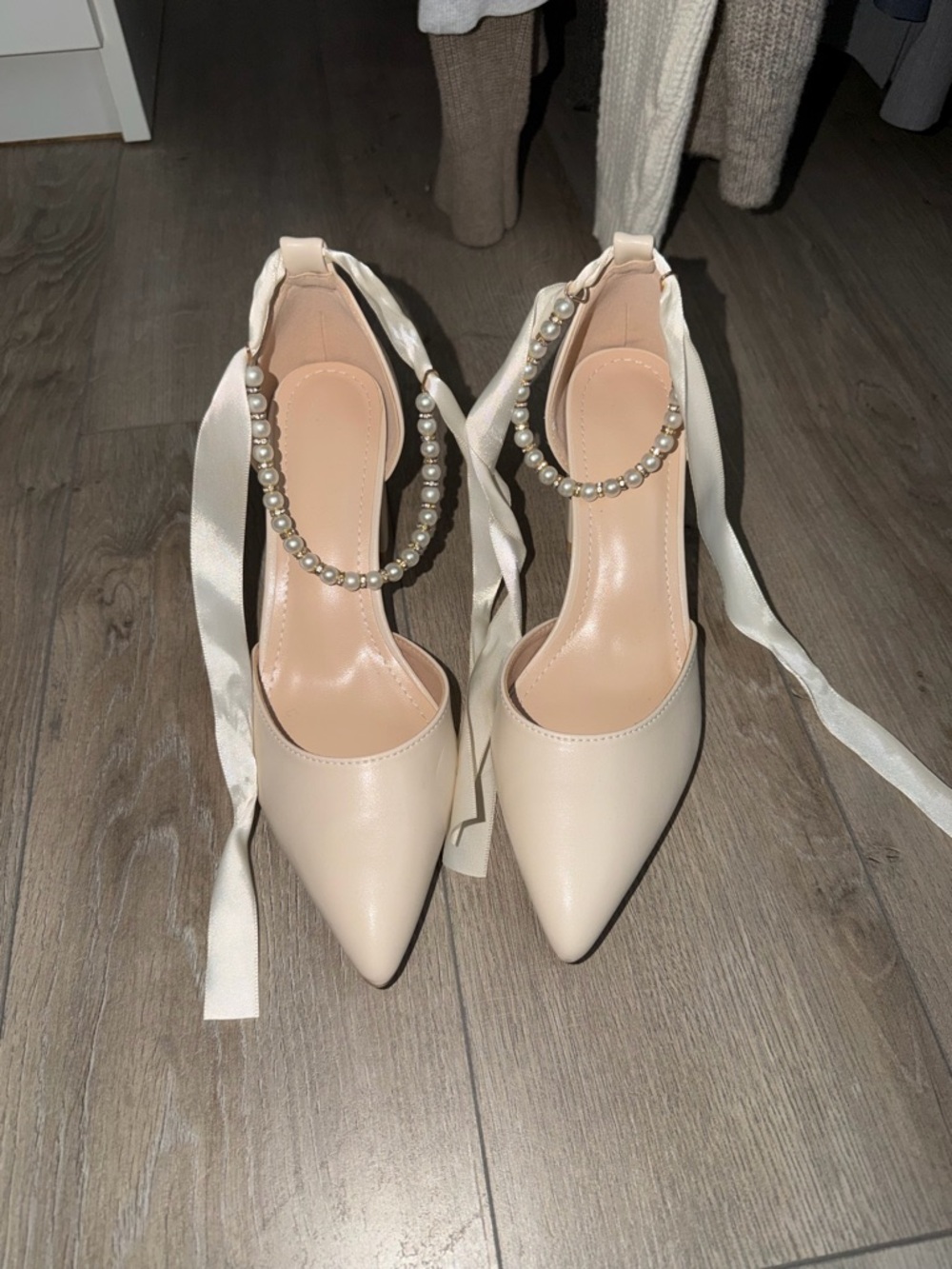 Elegant Pearl-Ankle Satin Tie Pointed Toe Pumps